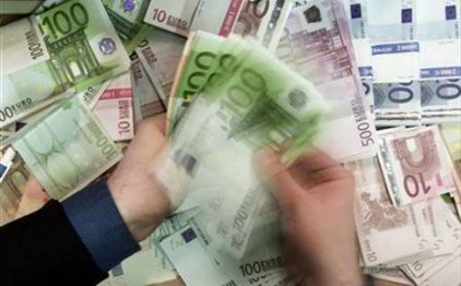 Τέρμα τα μετρητά για αγορές άνω των 3.000 ευρώ